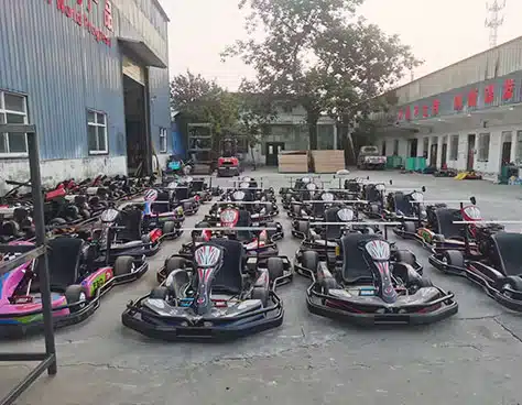 New generation of themed sightseeing trains and go-karts developed and produced by Carnee Rides