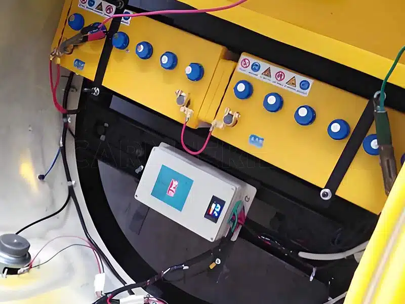 How do ground-grid bumper cars work