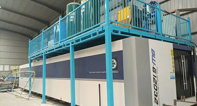 Laser cutting machine used in amusement train manufacturing