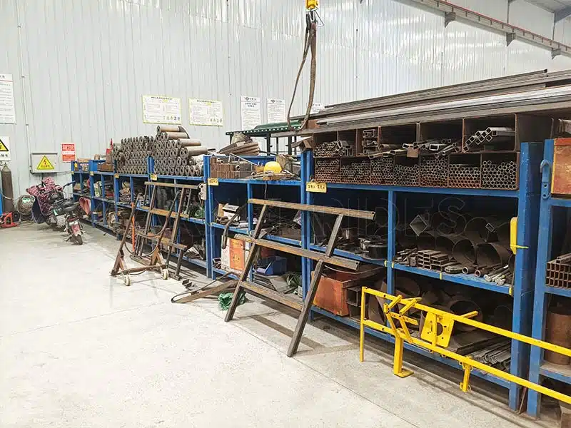 carnee rides theme park train workshop