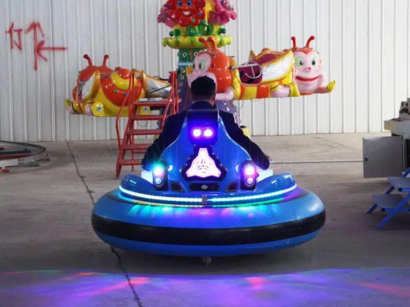 Inflatable dodgem car with full LED lighting system, attractive bumper car ride for shopping malls and FECs