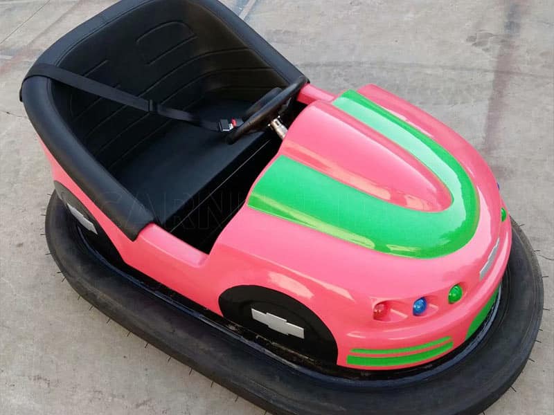 Long-lasting fiberglass bumper car, designed for park and recreational use, ensuring safe and durable rides for all ages.